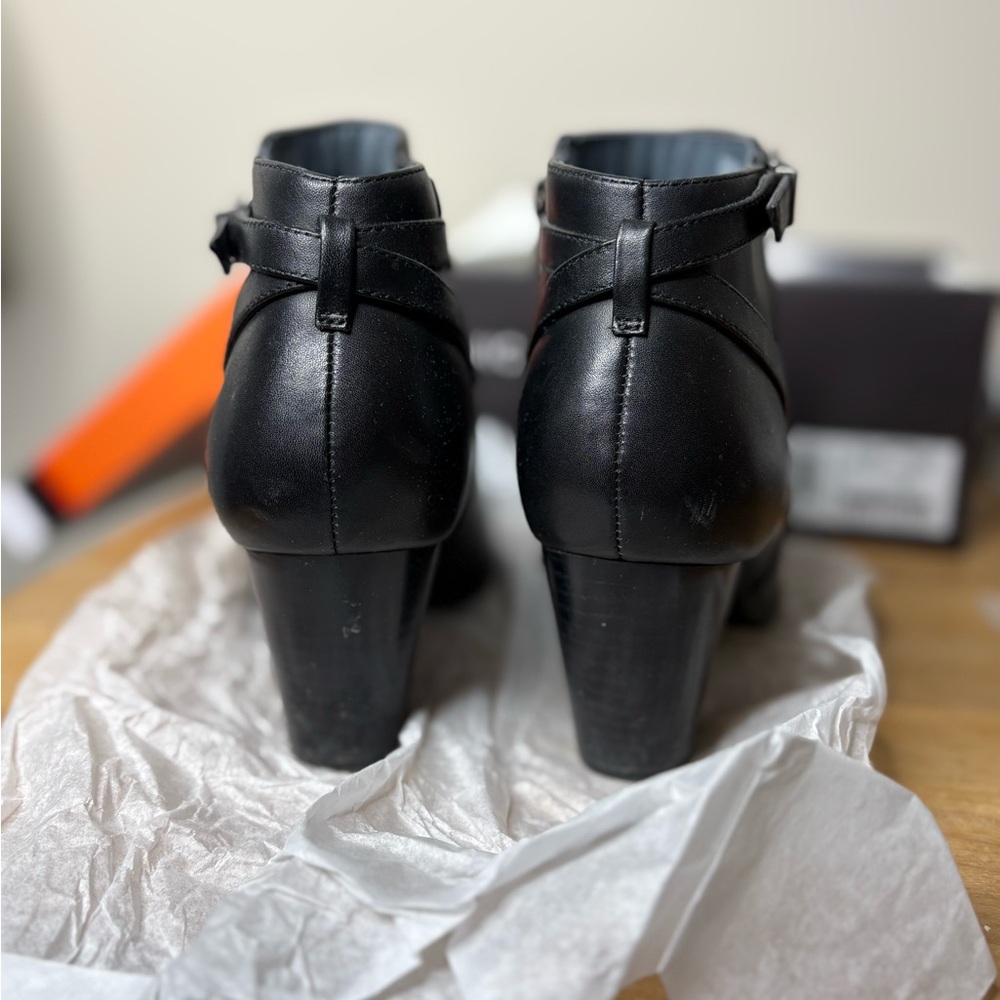 Vionic Upright Upton Black Ankle Booties - image 7